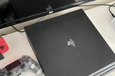 以国行PS4Pro为主题的游戏机评测（探索PS4Pro的性能、游戏体验及优势）